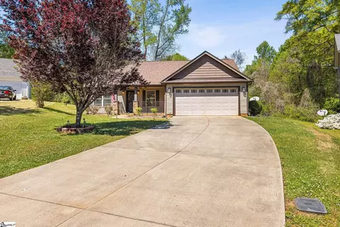 113 Crofton Ct, Easley, SC 29642 photo 3