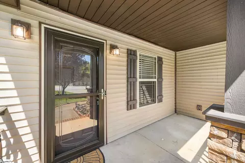 113 Crofton Ct, Easley, SC 29642 photo 4