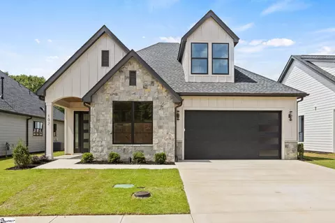 102 Adrian Way, Simpsonville, SC 29680