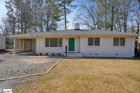 118 1st Ave, Spartanburg, SC 29302