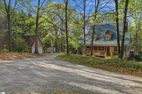 491 Pierce Rd, Landrum, SC 29356