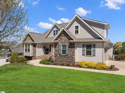 1 Thornbriar Ct, Travelers Rest, SC 29690
