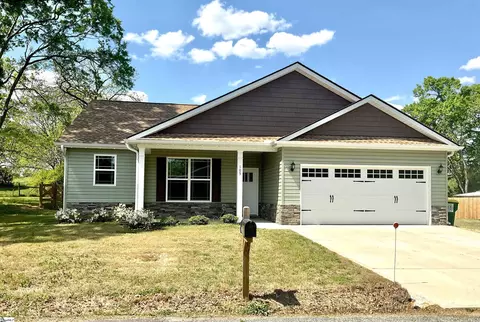 105 Dacus St, Williamston, SC 29697