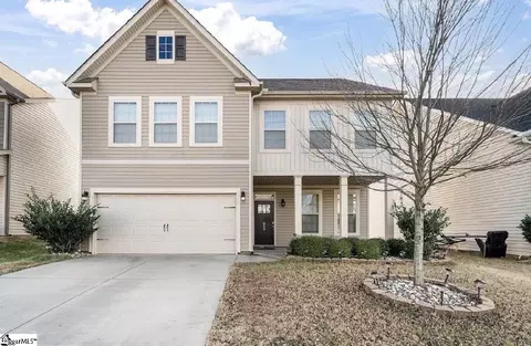 653 Highgarden Ln, Boiling Springs, SC 29316