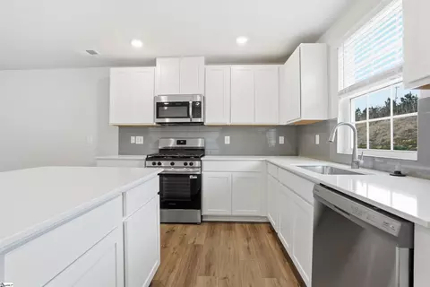 131 Tango Dr, Clinton, SC 29325 photo 8
