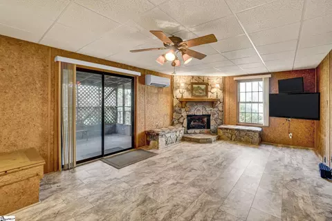 270 Red Hawk Dr, Campobello, SC 29322 photo 8