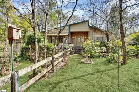 270 Red Hawk Dr, Campobello, SC 29322