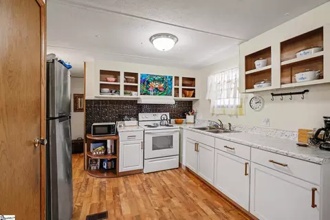 414 Latham Rd, Easley, SC 29640 photo 9
