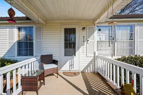 414 Latham Rd, Easley, SC 29640 photo 3