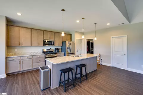 Kitchen - 303 Terry Rd, Bostic, NC 28018 photo 3 of 4