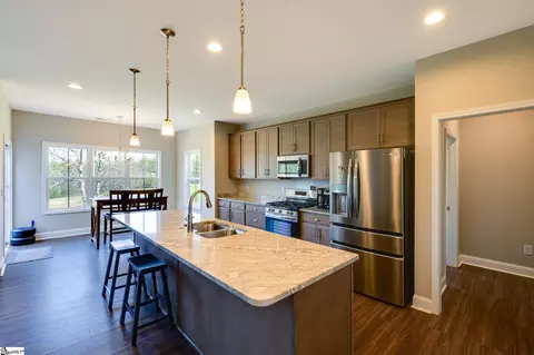 Kitchen - 303 Terry Rd, Bostic, NC 28018 photo 4 of 4