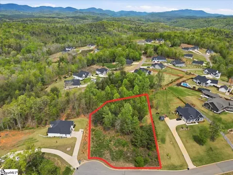 30 Chippewa Ct, Marietta, SC 29661