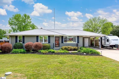 114 Cherrylane Dr, Greenville, SC 29617
