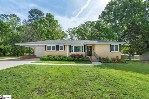 210 Heyward Ave, Honea Path, SC 29654