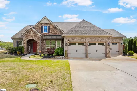 516 Ladysmith Dr, Simpsonville, SC 29681