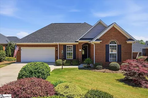 313 Terrace Hills Dr, Boiling Springs, SC 29316