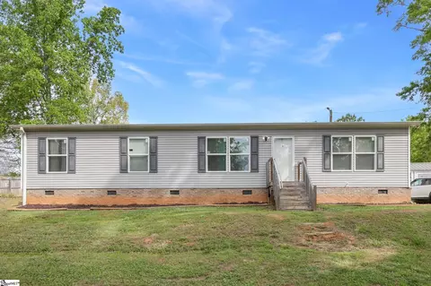 50 Old School House Rd, Mayo, SC 29368
