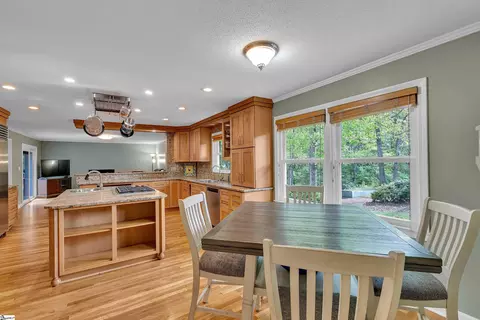 Kitchen - 141 Greybridge Rd, Pelzer, SC 29669 photo 4 of 4