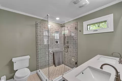 Bath - 141 Greybridge Rd, Pelzer, SC 29669 photo 2 of 2