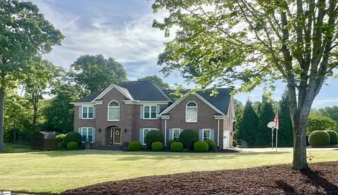 110 W Killarney Lk, Moore, SC 29369