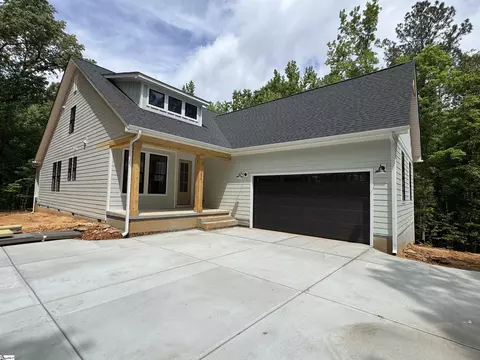 106 Armory Ct, Ninety Six, SC 29666