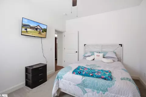 Bedroom - 107 Silo Aly, Seneca, SC 29672 photo 5 of 8