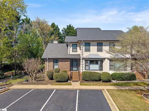 1001 Cobbs Glen Dr, Anderson, SC 29621