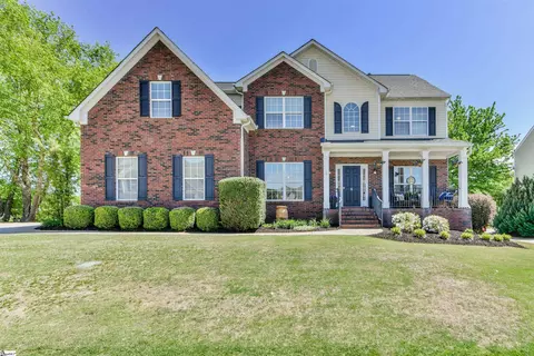 4 Redfree Dr, Simpsonville, SC 29681