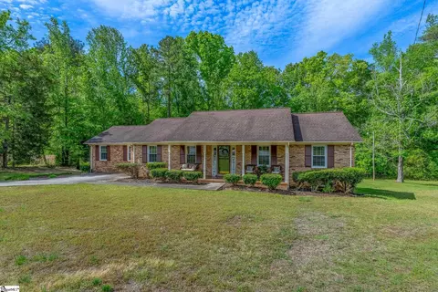 103 Manning Ct, Greenwood, SC 29649