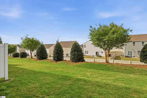 Exterior - 6 Planters Pl, Greer, SC 29650 photo 4 of 9