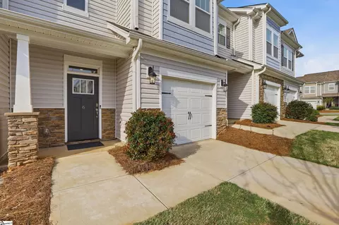 6 Planters Pl, Greer, SC 29650