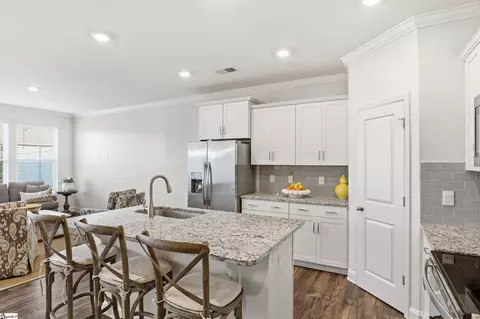Kitchen - 6 Planters Pl, Greer, SC 29650 photo 1 of 3