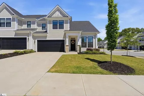 400 Water Garden Pl, Simpsonville, SC 29681