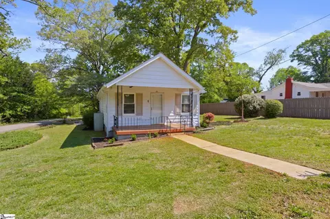 20 Savannah St, Greenville, SC 29617