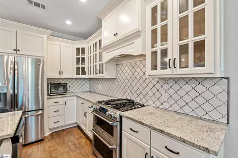 Kitchen - 591 Spearman Rd, Pelzer, SC 29669 photo 3 of 4