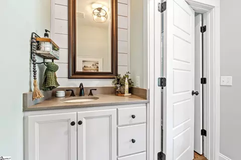 Bath - 591 Spearman Rd, Pelzer, SC 29669 photo 2 of 3
