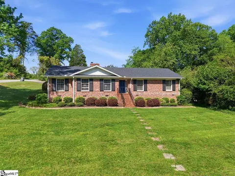 201 Biscayne Dr, Greenville, SC 29615