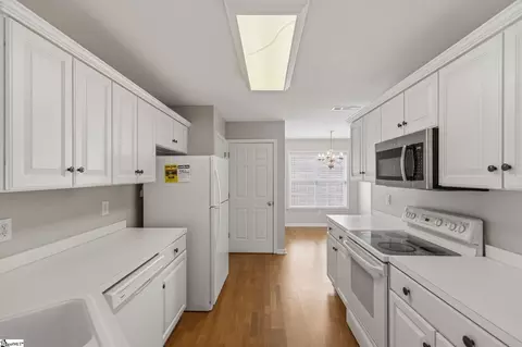 Kitchen - 103 Timber Trace Way, Easley, SC 29642 photo 2 of 3