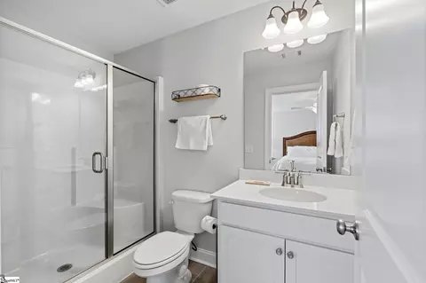 Bath - 211 Encampment Blvd, Simpsonville, SC 29681 photo 2 of 2