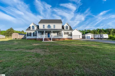 114 Smith Street Ext, Ware Shoals, SC 29692