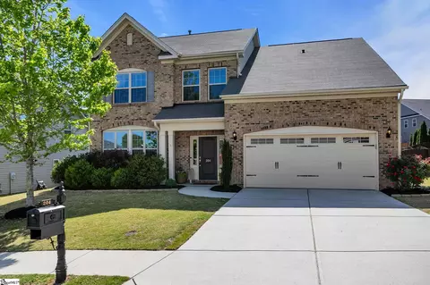 204 Damascus Dr, Simpsonville, SC 29681