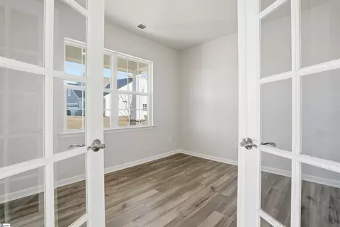 381 Timberidge Rd, Enoree, SC 29335 photo 4