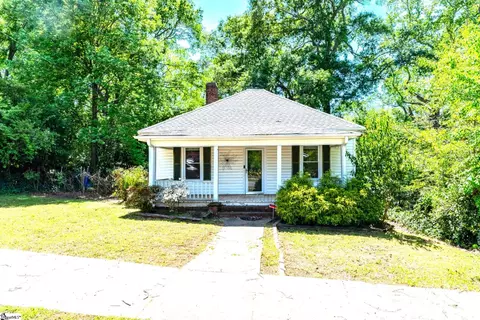 121 Ebaugh Ave, Greenville, SC 29607