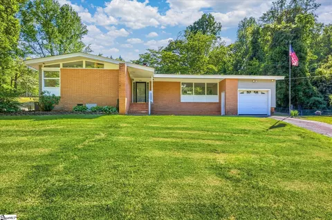 300 Mcbee Ave, Easley, SC 29640
