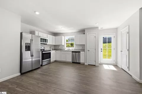 Kitchen - 259 Ralston Rd, Greer, SC 29651 photo 1 of 3