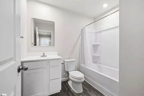 Bath - 259 Ralston Rd, Greer, SC 29651 photo 1 of 4