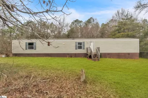 145 Shaw Ridge Dr, Woodruff, SC 29388