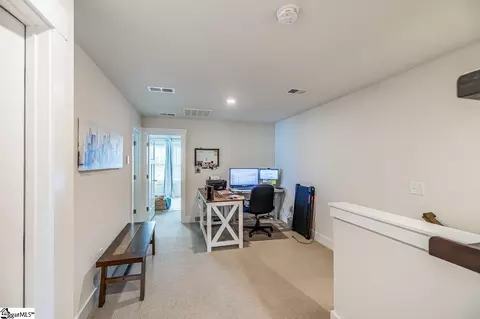 Entry Way - 122 Outback Dr, Greer, SC 29650 photo 4 of 5