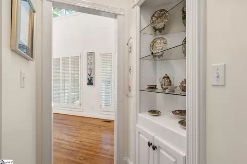 Entry Way - 6 Sproughton Ct, Greer, SC 29650 photo 3 of 5