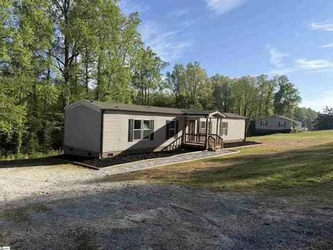 1297 Cove Creek Rd, Pickens, SC 29671